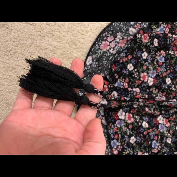 american eagle flowy shorts flower print - Picture 2 of 3